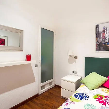 Apartment Oxis - Plaza Espana Fira